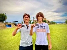 Julen Guerrero y su hijo en Abejar. 