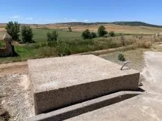 La plataforma donde será instalada la obra de Miguel Ángel Sánchez. /Almarail ...es cultural