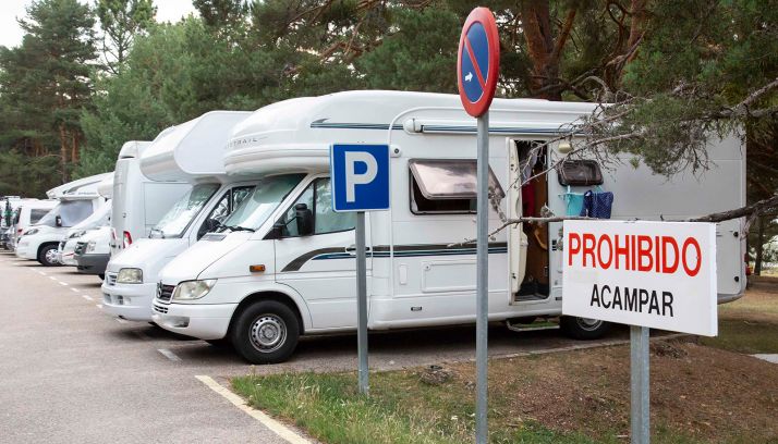 Guardia Civil y agentes medioambientales colaborarán para evitar la pernoctación ilegal de autocaravanas