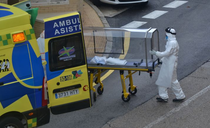 El brote de Covid-19 se mantiene en tres casos positivos