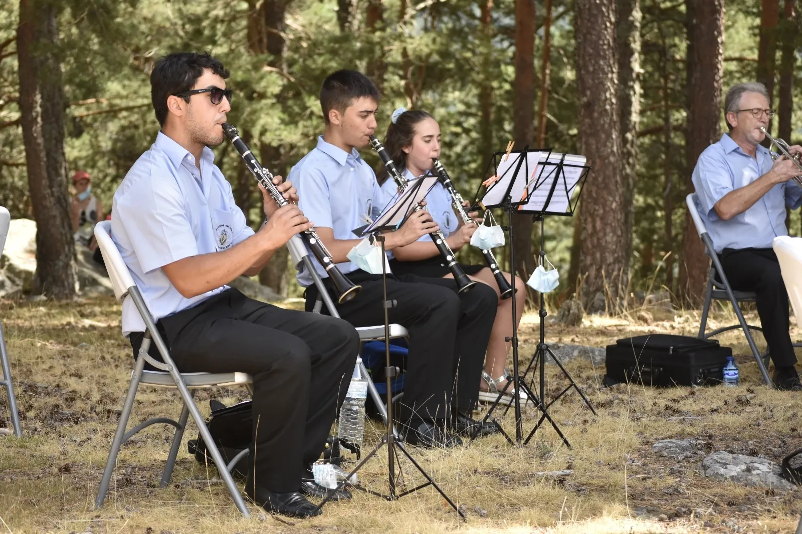 Foto 11 - GALER&Iacute;A: La banda de Duruelo de la Sierra 'da la nota' en Castroviejo