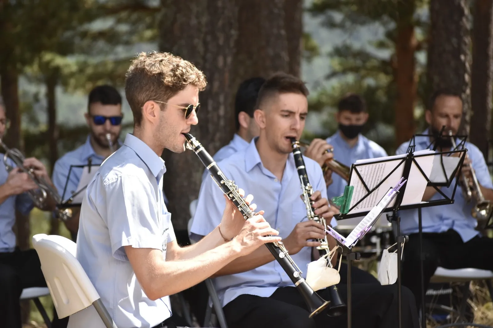 Foto 14 - GALER&Iacute;A: La banda de Duruelo de la Sierra 'da la nota' en Castroviejo