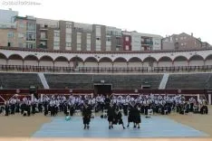 Foto 4 - GALER&Iacute;A: Orquesta de malabares con la Banda Municipal