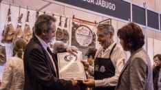 Foto 3 - Un pueblo de Soria degusta este sábado el jamón Récord Guinness más Valioso del mundo: más de 4.000 euros