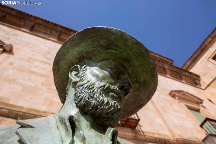 Almazán ayudará con 1.000 a autónomos y pymes