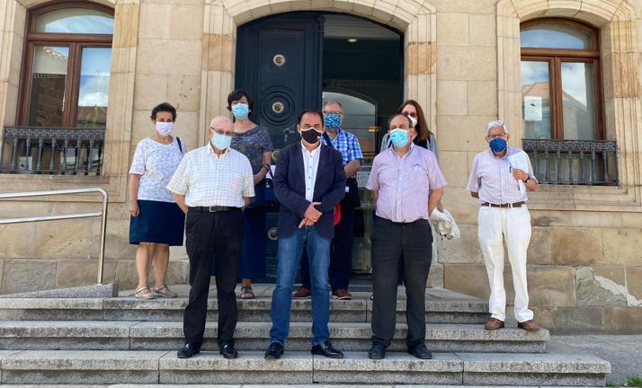 Las casas regionales se reúnen en la Diputación para garantizar su futuro