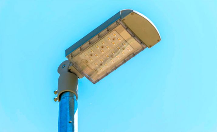 Latorre pone como ejemplo de idea imaginativa y positiva el Proyecto Led de la Diputación que financia el Gobierno