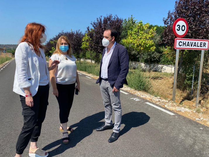 Terminadas las obras en la carretera de acceso a Chavaler