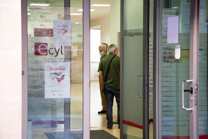 Últimos días para solicitar las ayudas de la Junta a los trabajadores afectados por un ERTE