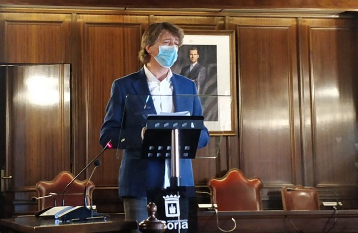 Mínguez aboga por reinventarse y readaptarse para continuar con la programación cultural