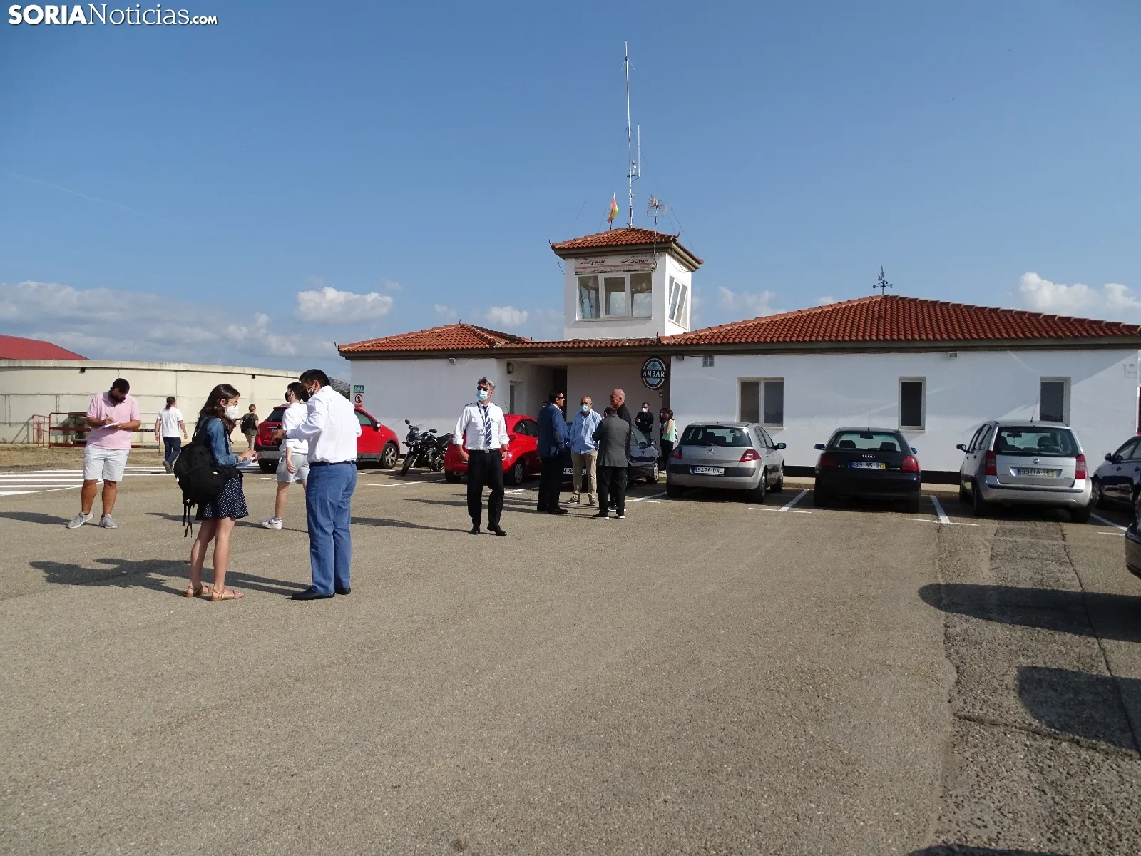 Una imagen de la jornada en el aeródromo de Garray. /SN