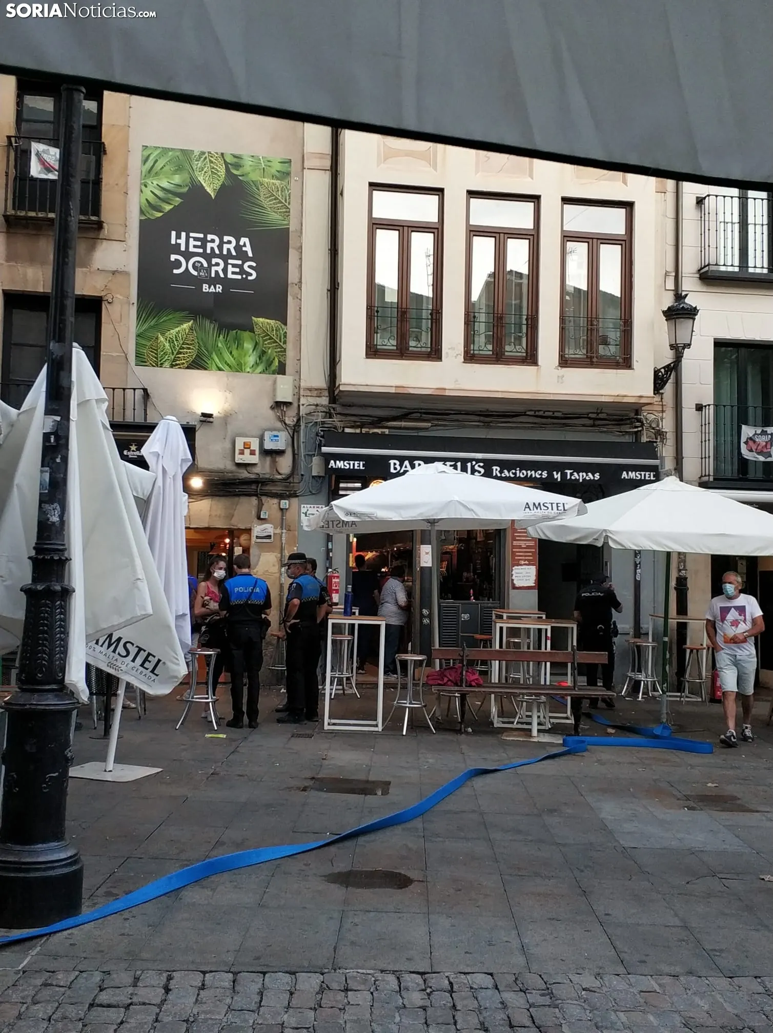 Foto 2 - Incendio en una cocina de Herradores 