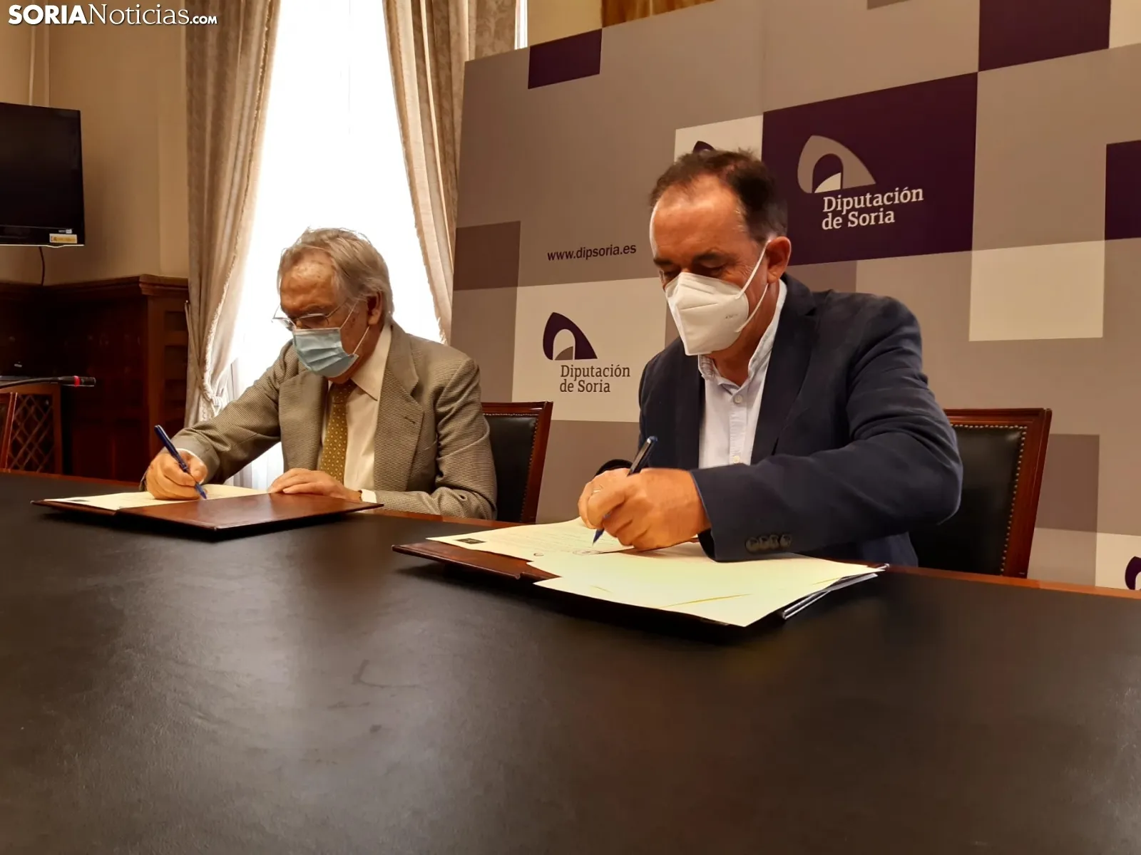 Firma del convenio.