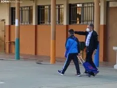 Foto 12 - Un regreso a las aulas sin c&aacute;lidos reencuentros