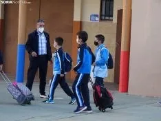 Foto 9 - Un regreso a las aulas sin c&aacute;lidos reencuentros