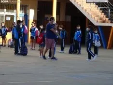 Foto 7 - Un regreso a las aulas sin c&aacute;lidos reencuentros