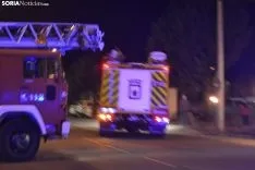 Foto 5 - AMPLIACI&Oacute;N: La Polic&iacute;a Nacional desaloja el bar Vela por una amenaza de bomba