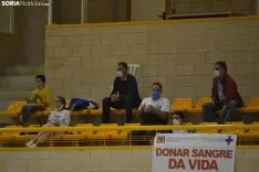 Una imagen del encuentro esta tarde en el pabellón de Los Pajaritos. /SN