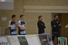 Una imagen del encuentro esta tarde en el pabellón de Los Pajaritos. /SN