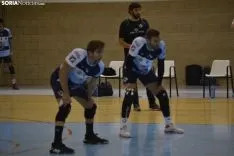 Una imagen del encuentro esta tarde en el pabellón de Los Pajaritos. /SN