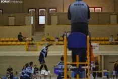 Una imagen del encuentro esta tarde en el pabellón de Los Pajaritos. /SN