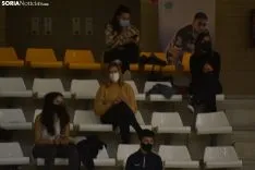 Una imagen del encuentro esta tarde en el pabellón de Los Pajaritos. /SN