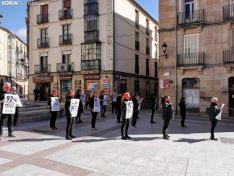 Foto 4 - AnimaNaturalis protesta en Soria contra las subvenciones concedidas por la Junta al sector taurino