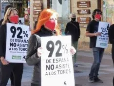 Foto 3 - AnimaNaturalis protesta en Soria contra las subvenciones concedidas por la Junta al sector taurino