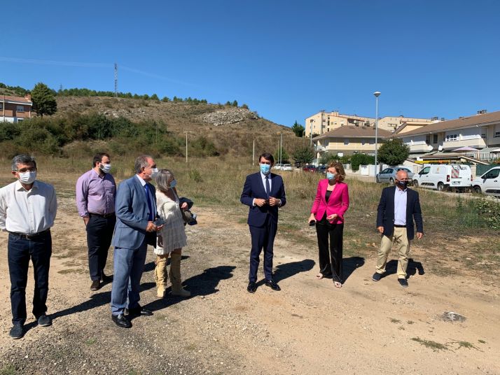 La Junta reduce el precio de sus viviendas de protección pública para los más jóvenes