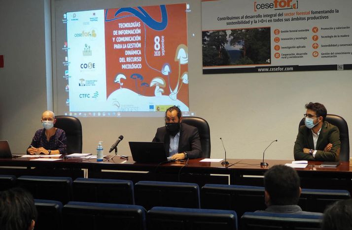Imagen de la apertura del seminario. 
