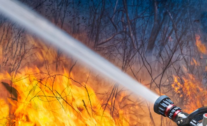 Activo un incendio en Alcozar