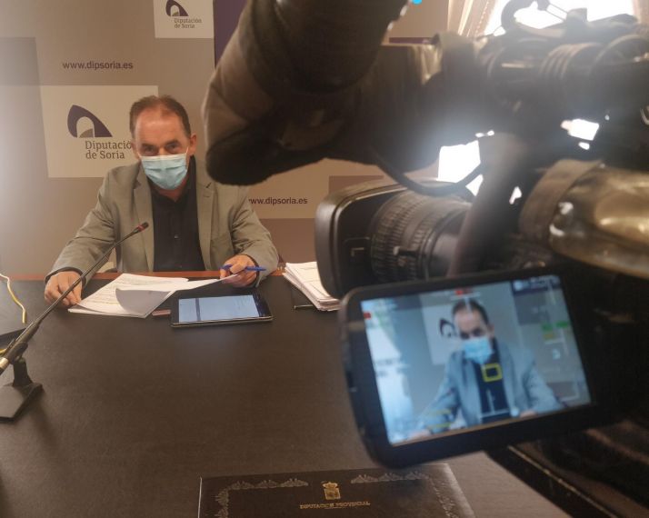 Serrano denuncia la soberbia socialista y pide cambiar los estatutos del Consorcio de Basuras