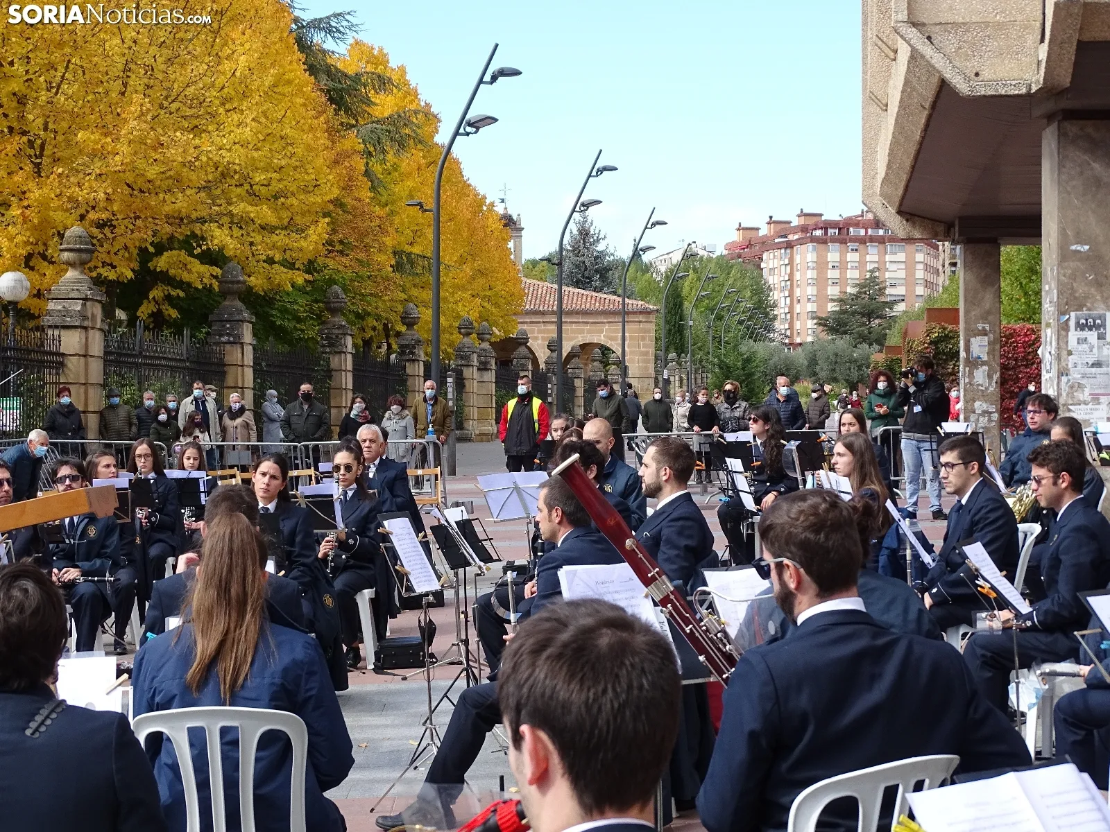 Foto 18 - GALER&Iacute;A: La Banda toca en la Fiesta Nacional