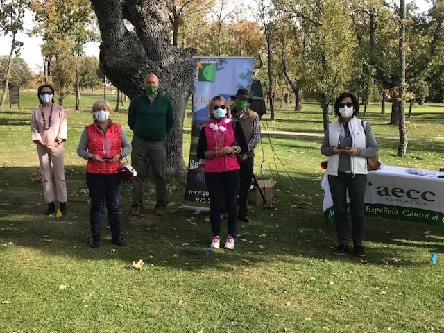 Los ganadores del IV Torneo AECC de Golf.
