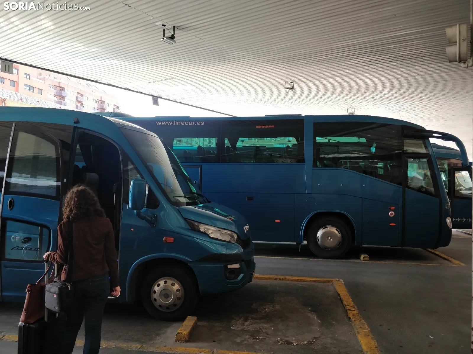 Maletas y microbus de la línea Soria - Valladolid.