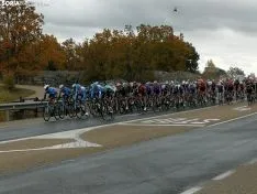 Foto 13 - Vuelta a Espa&ntilde;a: Dan Martin gana en Soria en la in&eacute;dita subida a la Laguna Negra