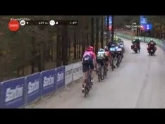Foto 4 - Vuelta a Espa&ntilde;a: Dan Martin gana en Soria en la in&eacute;dita subida a la Laguna Negra