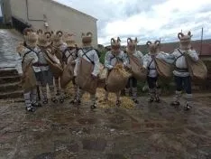 Zarrones del carnaval de Borobia.
