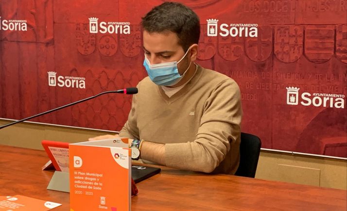 El Ayuntamiento presenta el formato de lectura fácil del III Plan de Drogodependencia