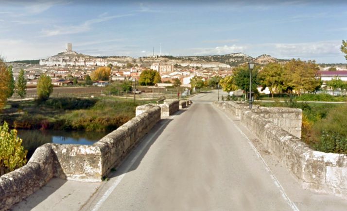 Una imagen de archivo del puente, ahora cerrado al tráfico. /GM