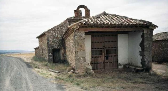 Concluyen las obras de rehabilitación de la ermita de San Roque, en Deza