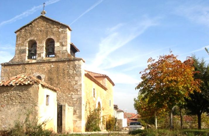 Iglesia parroquial de la localidad, con la espadaña en primer término. /Amigos de Santervás