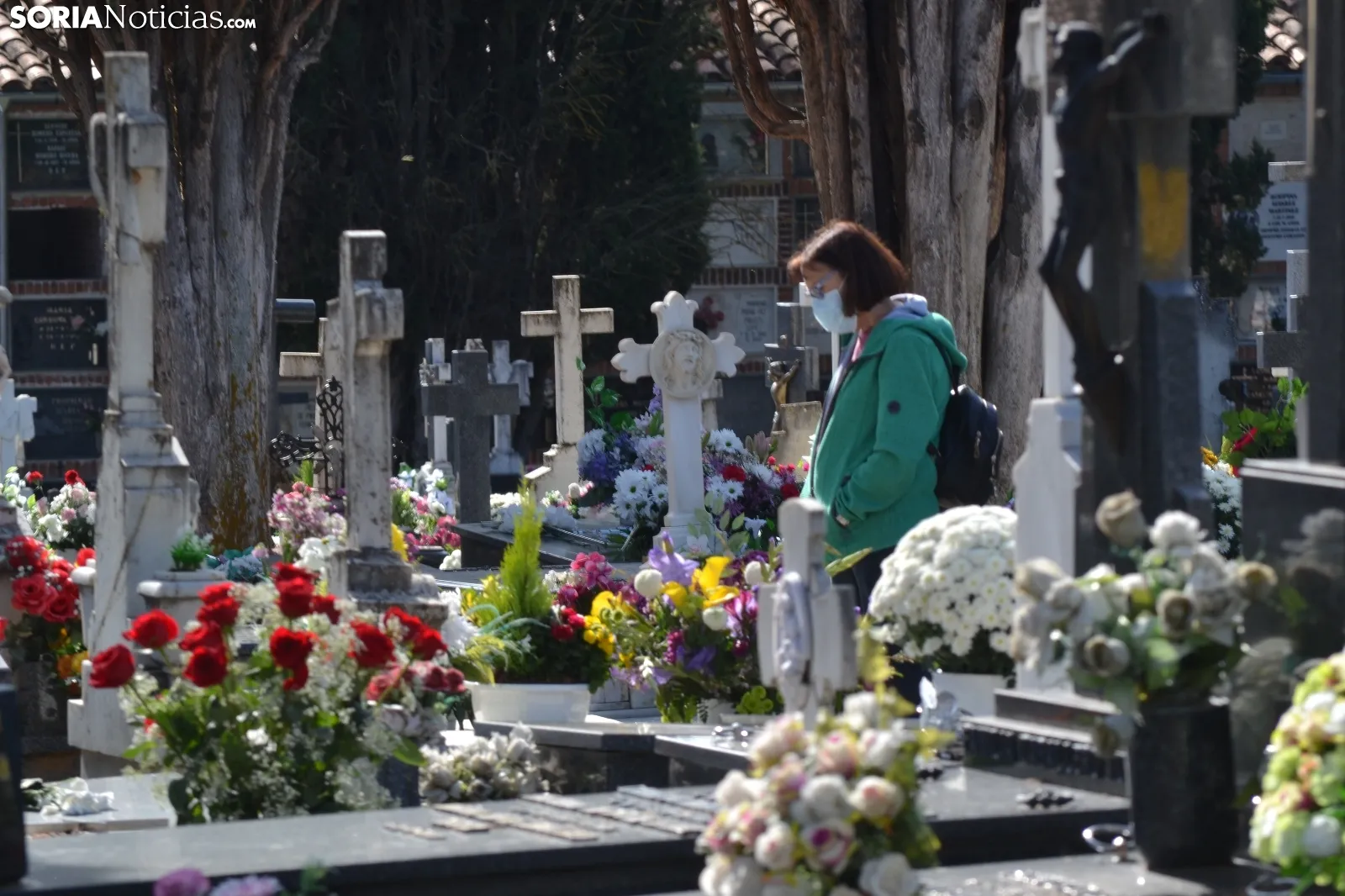 Una imagen del cementerio del Espino este domingo, 1 de noviembre. /SN