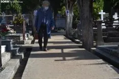 Una imagen del cementerio del Espino este domingo, 1 de noviembre. /SN