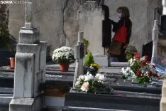 Una imagen del cementerio del Espino este domingo, 1 de noviembre. /SN