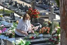 Una imagen del cementerio del Espino este domingo, 1 de noviembre. /SN