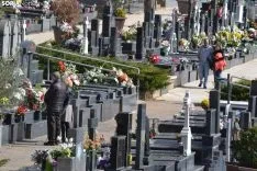 Una imagen del cementerio del Espino este domingo, 1 de noviembre. /SN