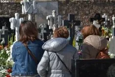 Una imagen del cementerio del Espino este domingo, 1 de noviembre. /SN