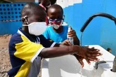 Foto 3 - La Fundaci&oacute;n Pedro Navalpotro financia  con 5.000 euros proyectos hidr&aacute;ulicos  de UNICEF