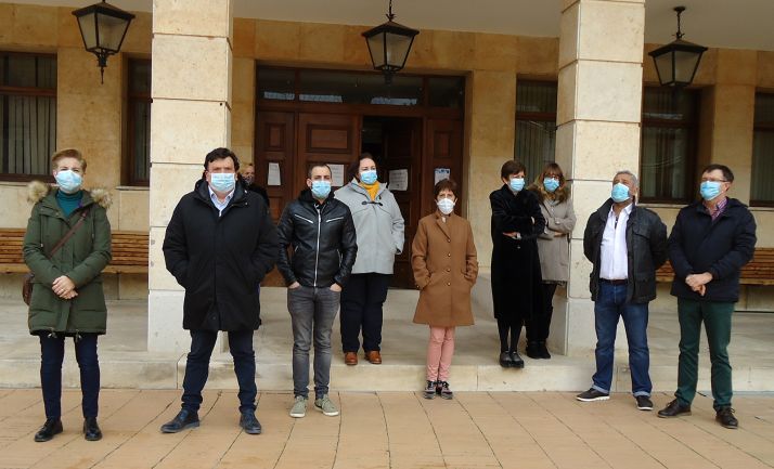 Almazán vive el 25-N con un minuto de silencio y un vídeo